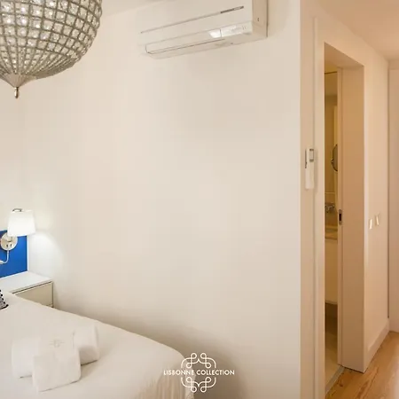 Central With Parking, Terrace And Swimming Pool 56 By Lisbonne Collection * Lisbon